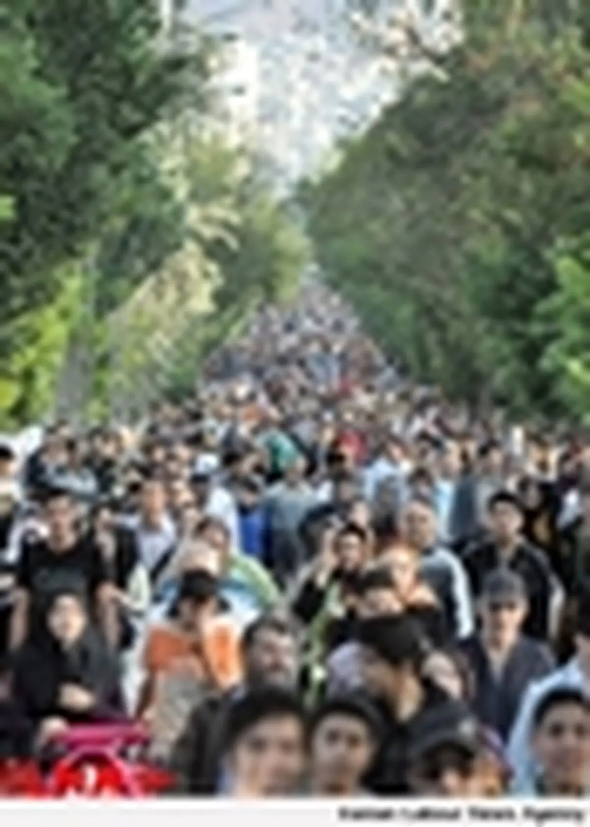 برگزاری همایش بزرگ پیاده روی خانوادگی در منطقه ۲۱