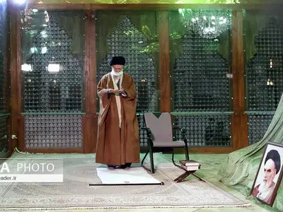 حضور رهبر انقلاب اسلامی در مرقد امام خمینی(ره) و گلزار شهدا
