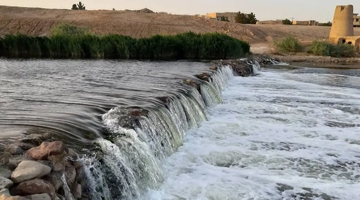 رهاسازی آب از سد رودشتین به سمت تالاب بین‌المللی گاوخونی