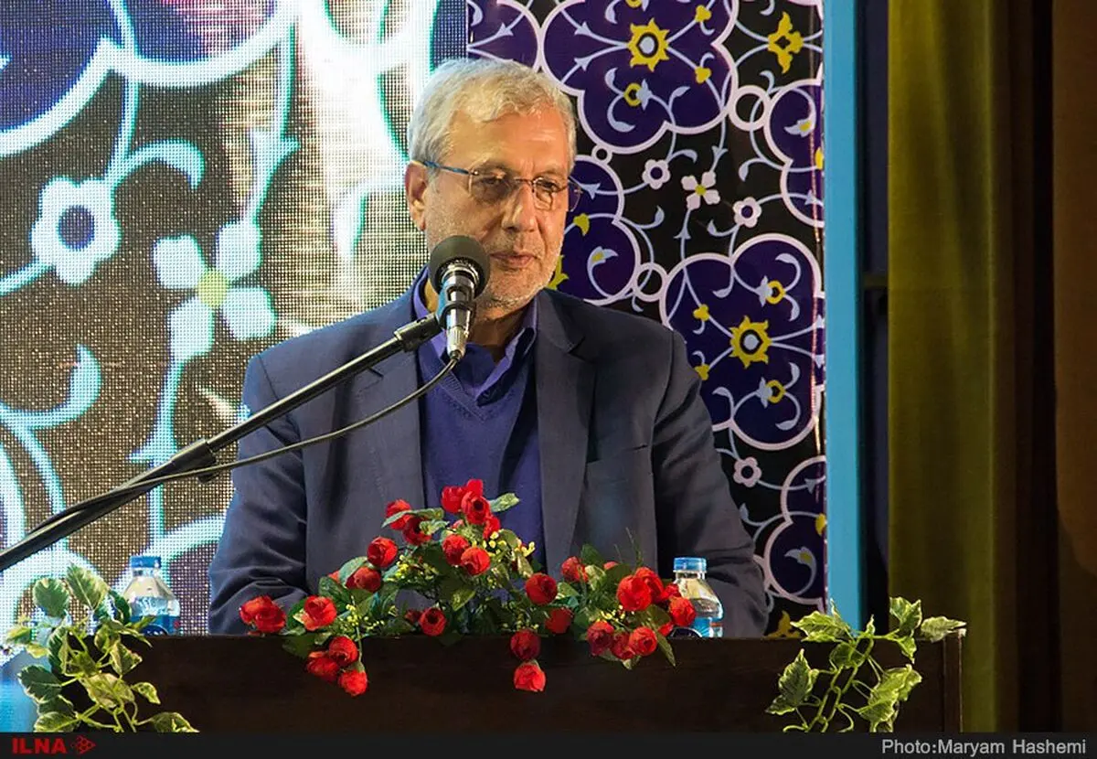 تاثیر مثبت قرآن بر جامعه کار و تلاش/ جامعه دینی به کار اهتمام دارد/ آرامش روانی نیاز جامعه امروز