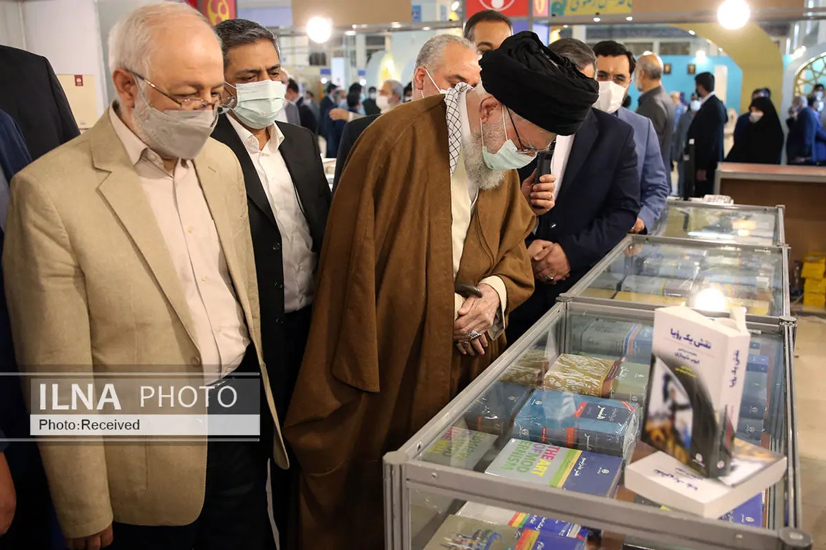 Supreme Leader tours Tehran Int’l Book Fair​