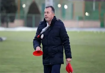 رادولوویچ: ذوب‌آهنی که در اختیارم است شباهتی به تیم 10 سال قبل ندارد/ در هیچ فاکتوری بین 5 تیم اول لیگ برتر نیستیم/ از 3 بازی سختِ پیش رو استقبال می‌کنم