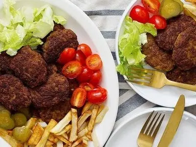 برای خوشمزه شدن کتلت ادویه چی بریزیم؟ 