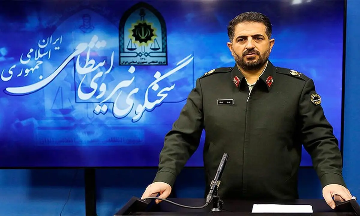 لزوم آسیب‌شناسی و اصلاح فرآیند مبارزه با قاچاق کالا/ ساخت ۶۰ هزار مسکن برای نیروهای فراجا طی ۵ سال