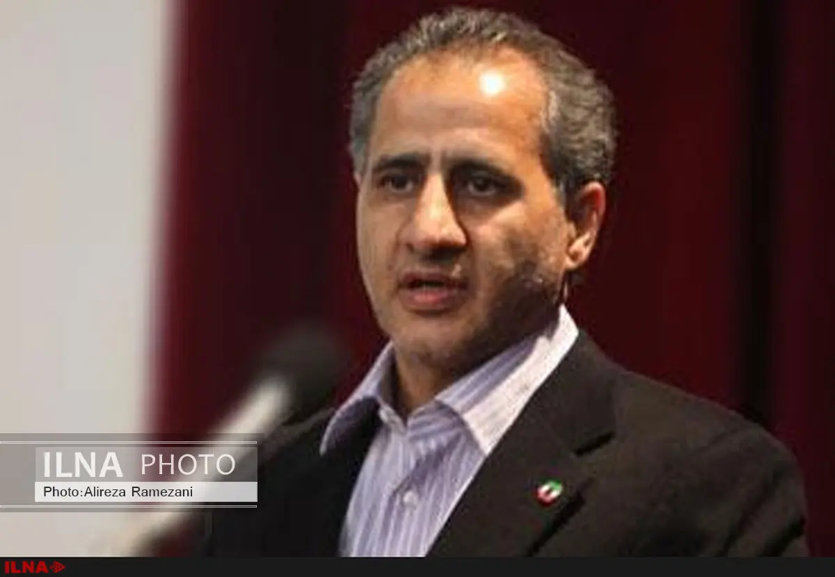مجلس نهم در حال مین گذاری برای دولت است/ نمی‌توان یک شبه قوانین بانکی را تغییر داد