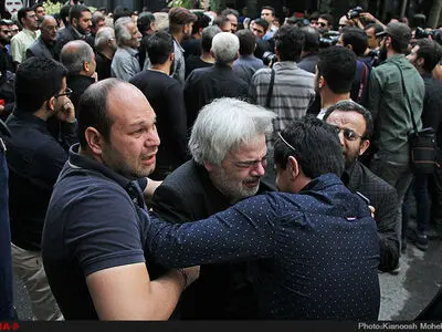 مراسم تشییع پیکر علی طباطبایی بازیگر جوان سینما و تلویزیون