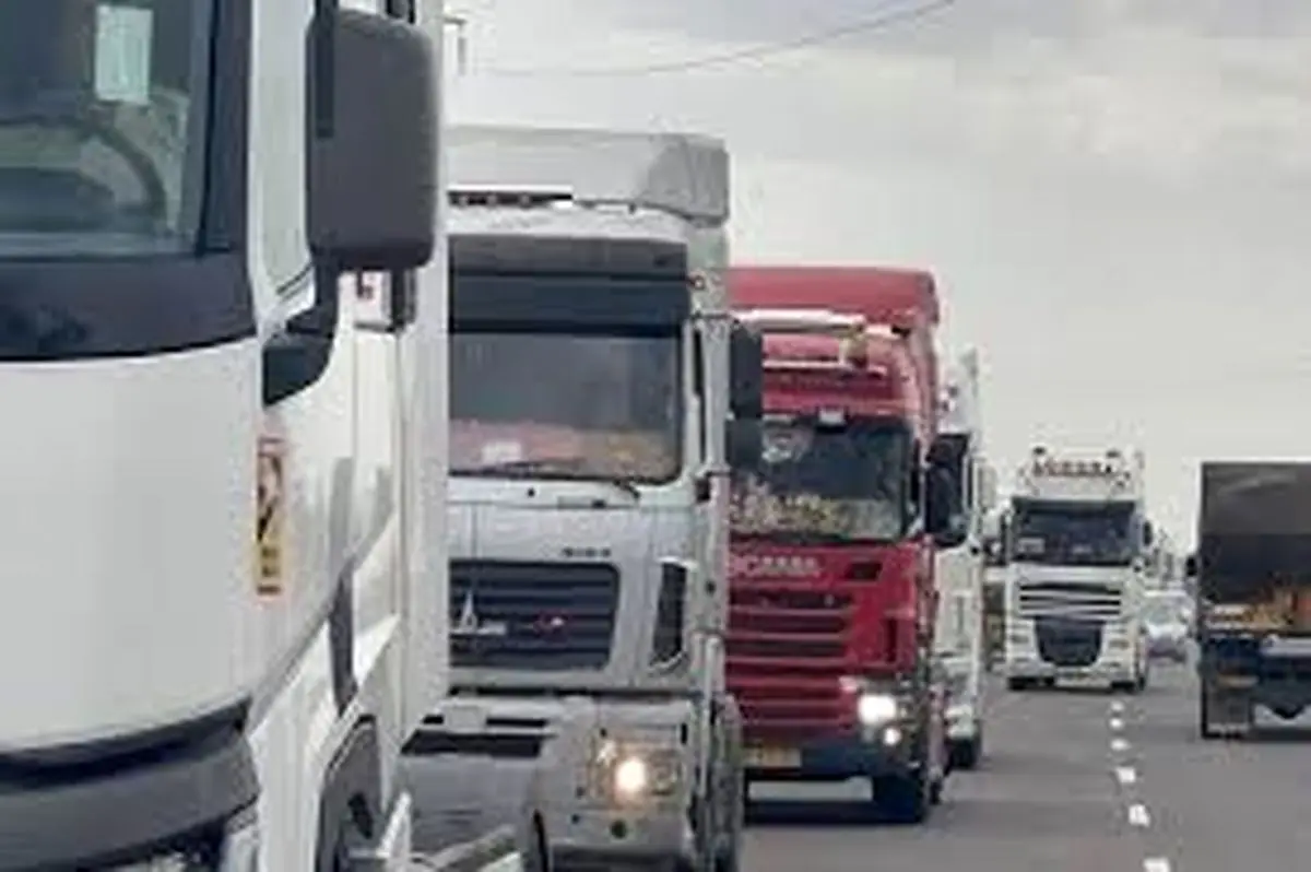 فعالیت ۲۳ هزار راننده در بخش حمل‌ونقل جاده‌ای همدان