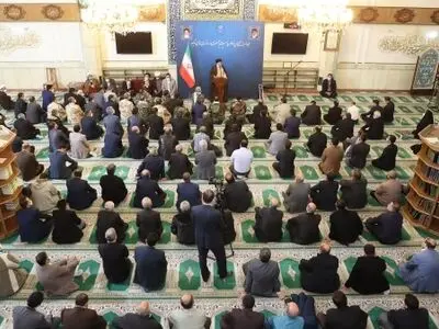 بسیجی در هر سازمان و اداره‌ای باید پرچم برافراشته ارزش‌های انقلابی باشد/ اصلاح نظام اداری و تلاش برای تقویت کارآمدی در سازمان ها و ادارات با روحیه بسیجی ضروری است