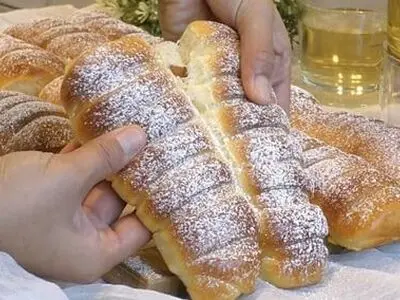 طرز تهیه نان شکلاتی صبحانه با مغز نوتلا، نرم و خوشمزه + فیلم