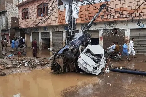 Pakistan flash floods kill over 320 amid heavy monsoon rains