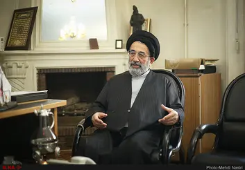 باهنر بین جریان رادیکال راست و جریان معتدل گیر کرده است/ اعتدال‌ و‌ توسعه همچنان می‌تواند خودش را در جمع اصلاح‌طلبان تعریف کند/ اگر مردم پای صندوق رای بیایند، اصولگرایان بیرون می‌افتند