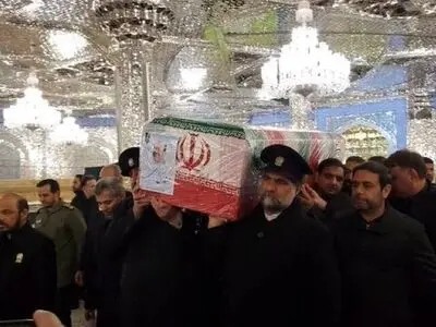 طواف پیکر مرحوم رستم قاسمی در حرم مطهر رضوی