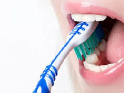 بهترین زمان برای مسواک زدن چه وقتی است؟ 