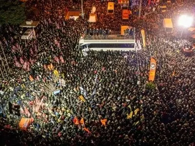 تركيا تتحفظ على شركة البناء المملوكة لرئيس بلدية إسطنبول المعتقل 