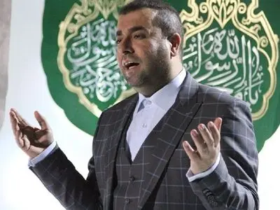 پیام عزیزی آلبومش را به چهار زبان منتشر می‌کند