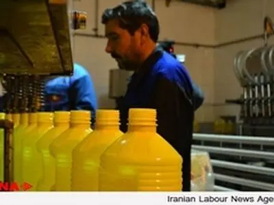 ۳۵ نفر از کارگران روغن نباتی شاد گل بیکار شدند