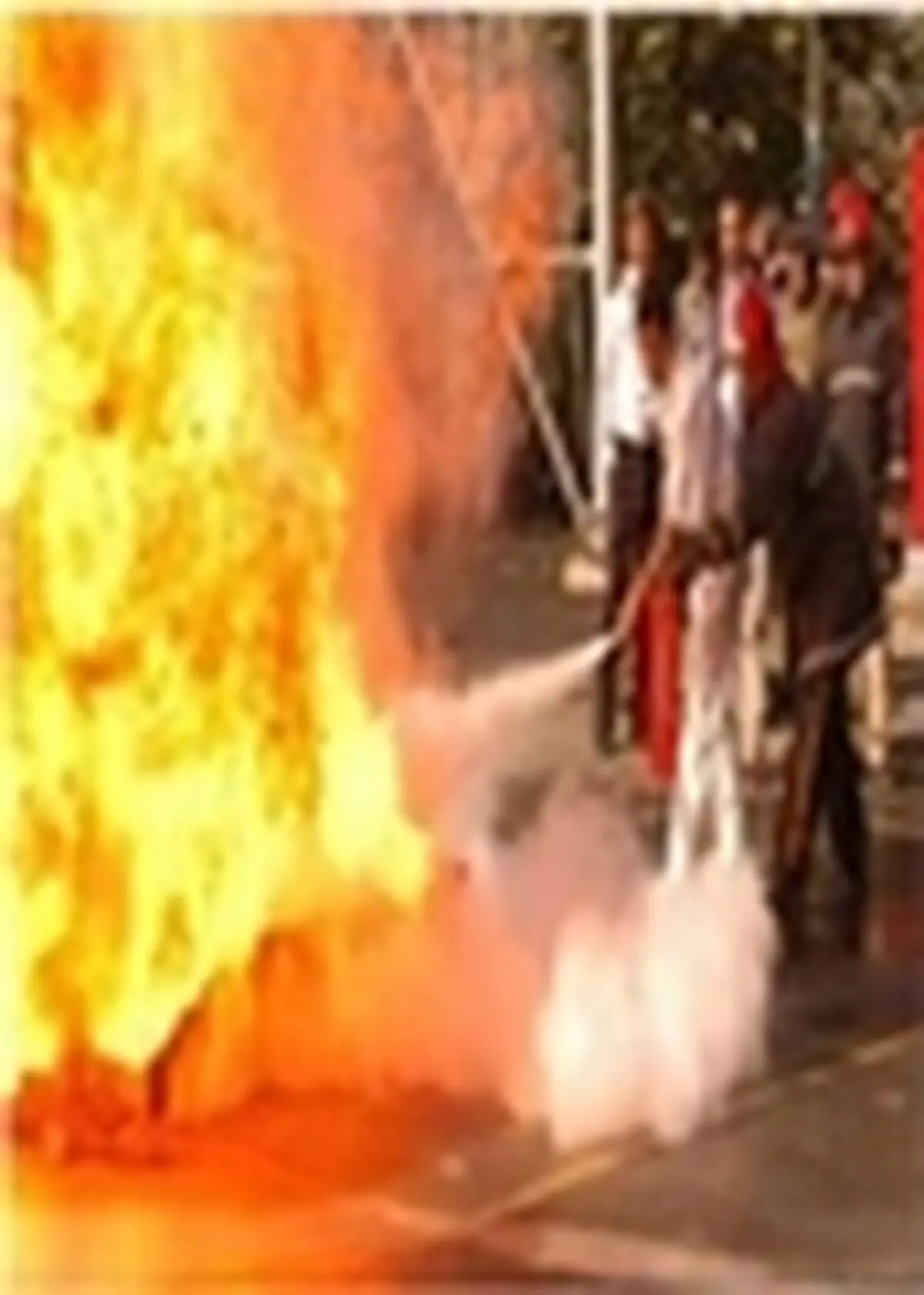 مانور امداد و نجات و رژه ایمنی آتش نشانان تبریز برگزار شد