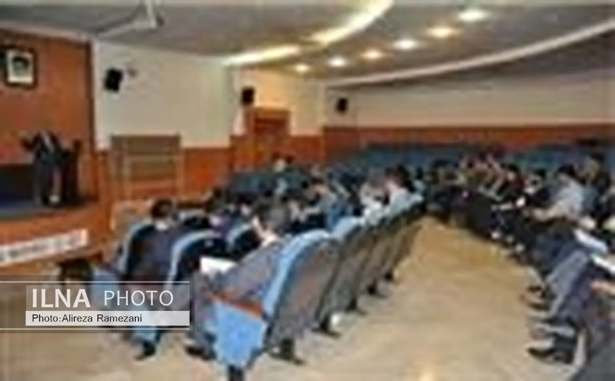 کارگاه آموزشی اصول امنیت زیستی مراکز آبزی پروری در مشهد برگزار شد