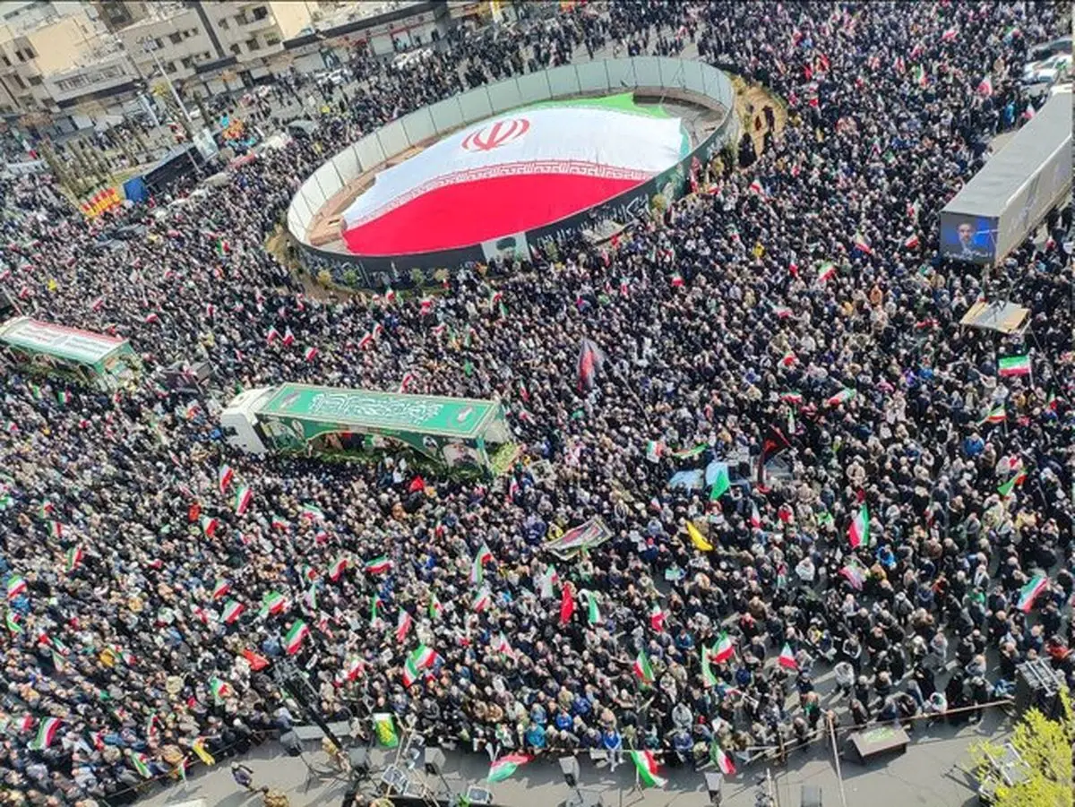 برگزاری مراسم تشییع فرماندهان شهید «جنگ رمضان»+ فیلم+ تصاویر