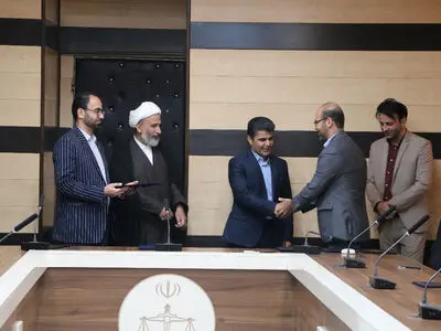 تقدیر آیت‌الله رییسی از قضات آبادان/ محمدی زاده: روحیه جهادی ادامه خواهد داشت 