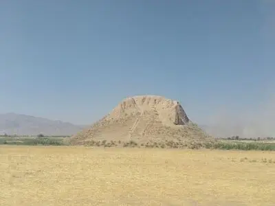 تل ضحاک فسا ۹۵ ساله شد/ تأکید بر حفاظت و احیای یکی از کهن‌ترین آثار تاریخی فارس