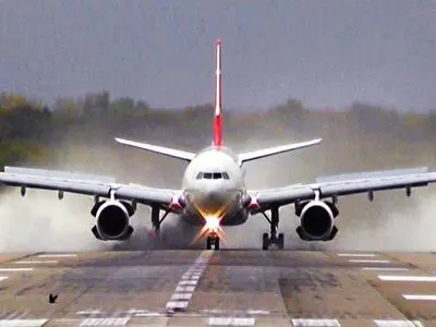 Canadian pilots to stage massive strike over payment
