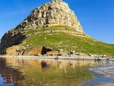 آخرین وضعیت سطح آب دریاچه ارومیه و تالاب‌های اقماری آن