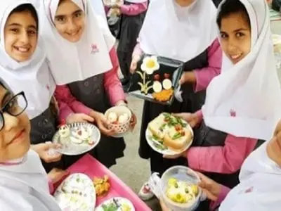 نقش مهم میان وعده ها در تغذیه دانش‌آموزان