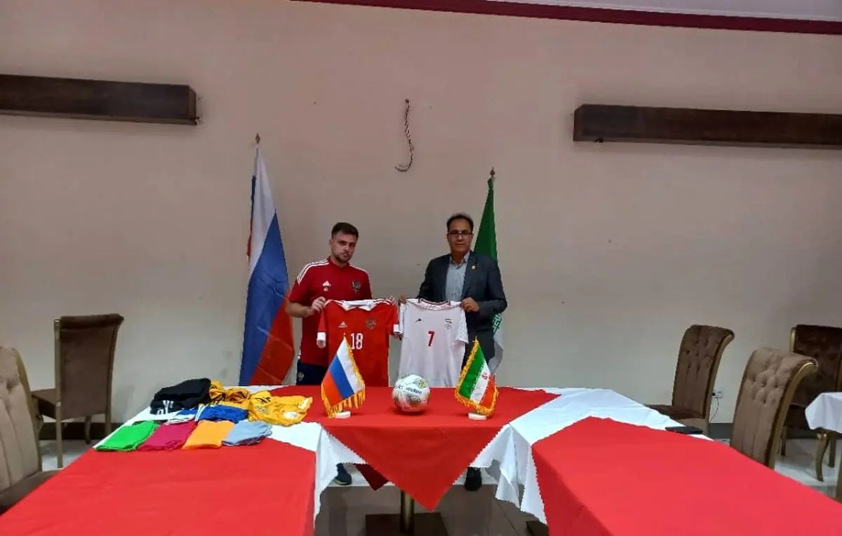 برای بازی دوستانه در لار؛ رنگ پیراهن تیم های ملی فوتسال ایران و روسیه مشخص شد
