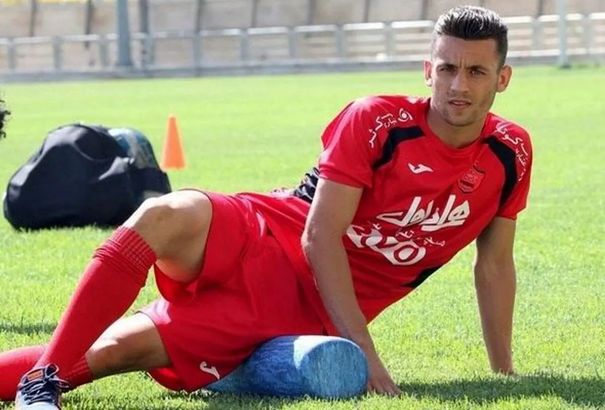 ملی‌پوش امید با پرسپولیس چهار ساله تمدید کرد (عکس)