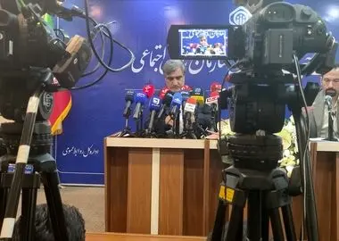 توضیحاتی در مورد مزایای مزدی بازنشستگان و زمان پرداخت معوقات/ دولت ۷۵۰ همت به تامین اجتماعی بدهکار است/۲۹۰ هزار متقاضی بیمه بیکاری در دوره جنگ