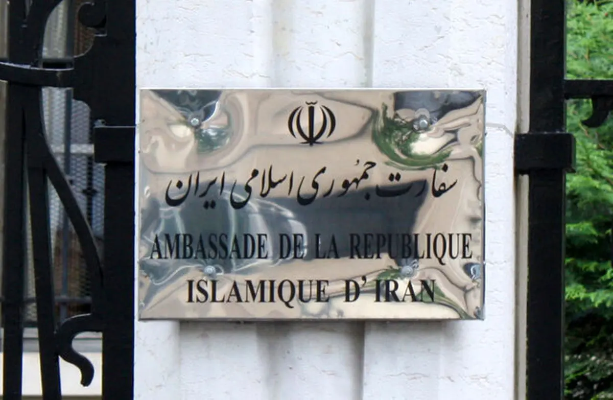 خودداری سفارت ایران در فرانسه از پیگرد قضایی فرد مهاجم