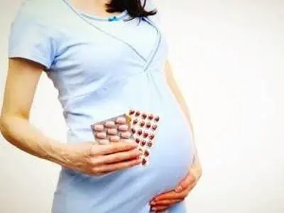 عوارض جدی مصرف زیاد اسید فولیک برای جنین