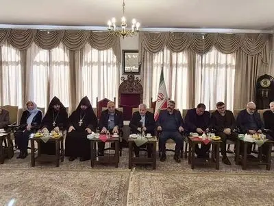 حضور وزیر میراث‌فرهنگی، گردشگری و صنایع‌دستی در شورای خلیفه‌گری ارامنه/ صیانت از میراث‌دینی در مسیر همزیستی فرهنگی