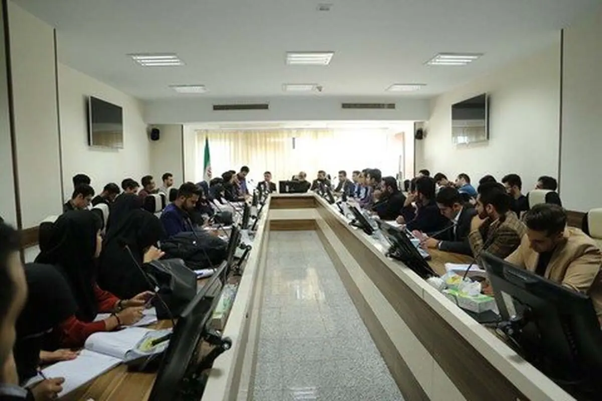 مسئولان دانشگاه در برابر هر خواسته، مشکلات بودجه‌ای را مطرح می‌کنند