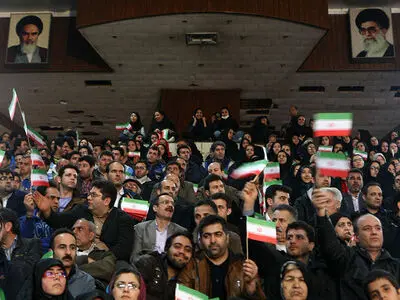 کارگران، تفریحات را از اولویت‌های زیستی خود کنار گذاشته‌اند/ فرزندانی تربیت کنیم که زیر بار ظلم و ستم نروند