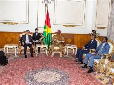 دیدار سفیر جدید ایران با رئیس دولت انتقالی بورکینافاسو