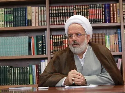 آیت‌الله مصباح یزدی یکی از ستون‌های مهم حوزه علمیه و کشور بود