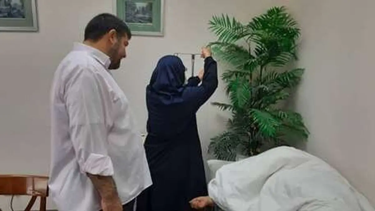 بازدید رییس جمعیت هلال احمر از مراکز درمانی ایران در مدینه 