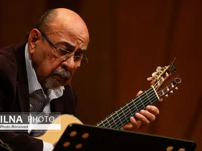 من آغازگر «فلامنکو» در ایران بودم/ فلامنکو شناخت خود را مدیون کافه‌هاست/ زمانی از هنرمندان مجوز حمل ساز می‌خواستند/ در سال ۴۲ برای یادگیری گیتار ۶۰ دلار به هنرمند ونزوئلایی پول می‌دادم 