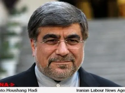 نظرات علی جنتی درباره مهاجرانی، خاتمی و ممیزی آثار هنری