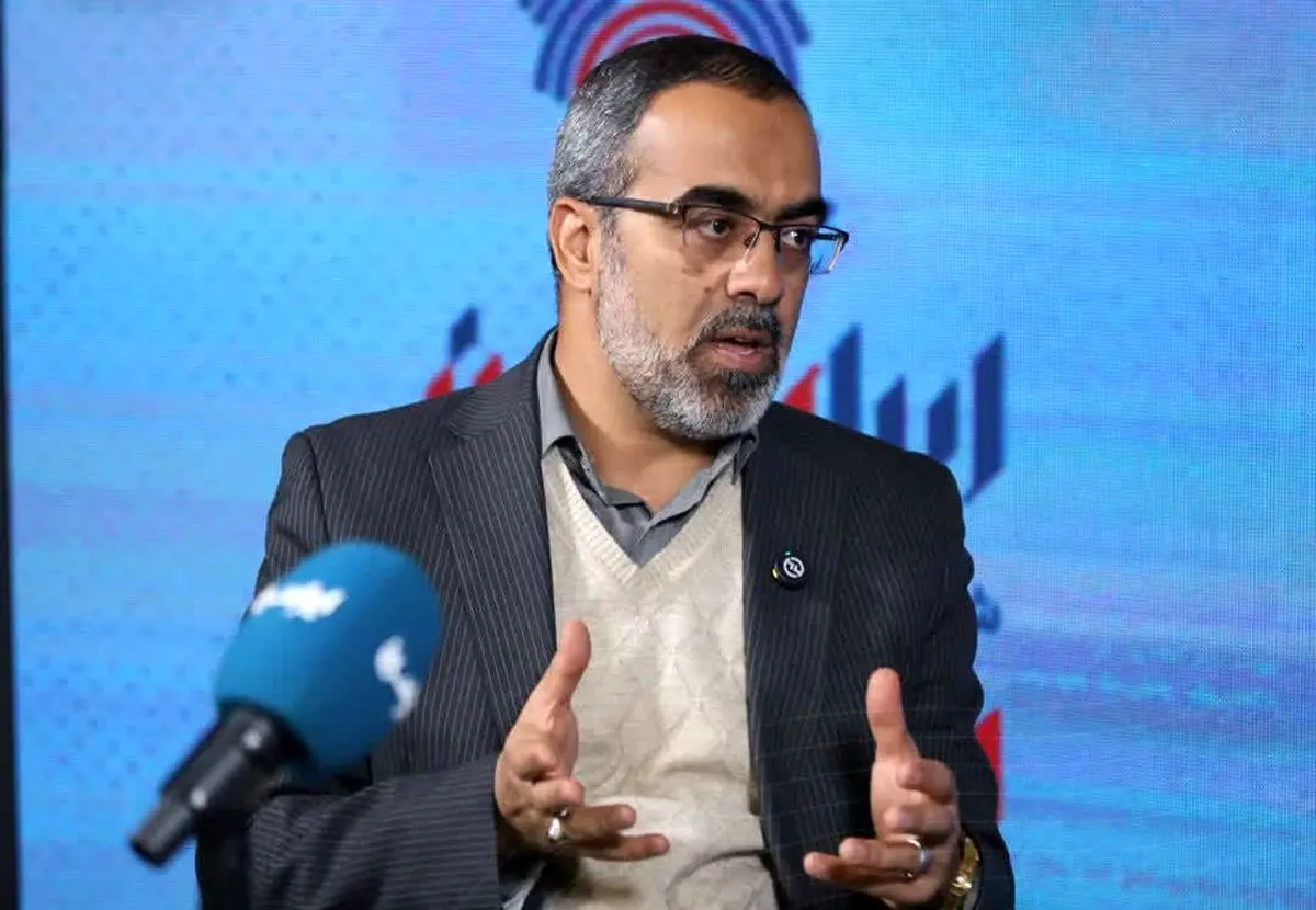 فولادمبارکه محور توسعه خوشه‌های صنعتی