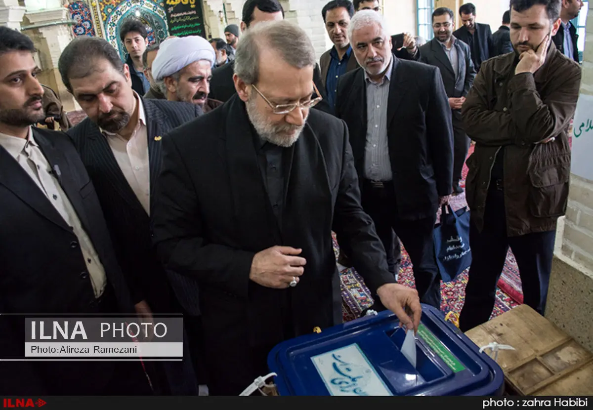 لاریجانی: آینده بهتر کشور با چهرههای توانمند در مجلس رقم زده میشود