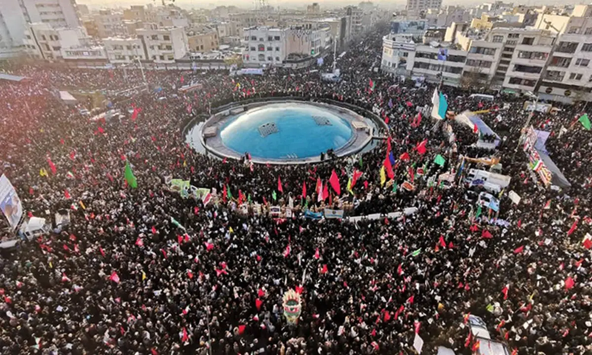 سی بی سی: دختر سردار سلیمانی آمریکا را تهدید کرد