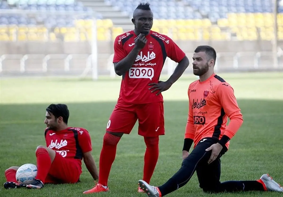 بوژیدار رادوشوویچ و گادوین منشا از کاروان پرسپولیس جدا می‌شوند