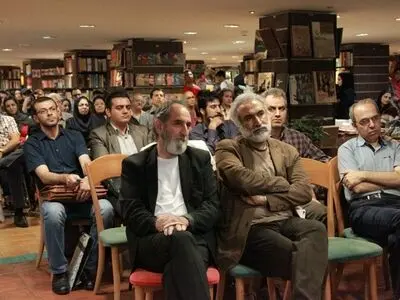 نویسندگان در برخورد با شخصیت‌های تاریخی، از زبان امروزی غفلت می‌کنند