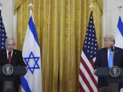 ترامب: سنتولى السيطرة على غزة وستكون لنا ملكية طويلة الأمد هناك ويجب إخراج الفلسطينيين من القطاع