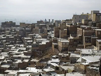 وضضعیت حاشینه نشینی تبریز به شرایط هشدار رسیده است/ این معضل حاصل انباشت حداقل ۵۰ ساله در ادوار مختلف مدیریت شهری است