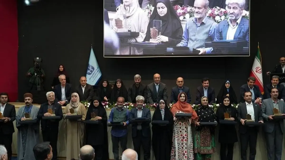 استاد حبیب‌الله موتاب بفروئی برگزیده نمایشگاه بین‌المللی توانمندی‌های روستایی شد