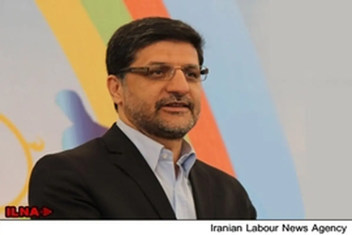 استفاده برخی پیمانکاران شهرداری از کودکان کار را رد نمی‌کنم